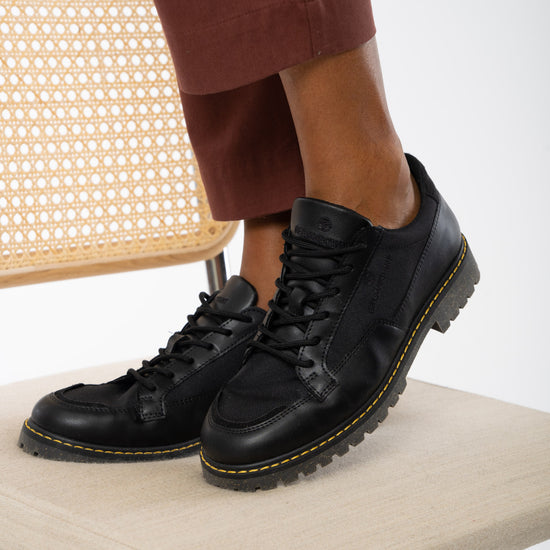 1-2-BLACK-COC-BLACK-Schuhe-aus-Recyceltes-Polyester-seite
