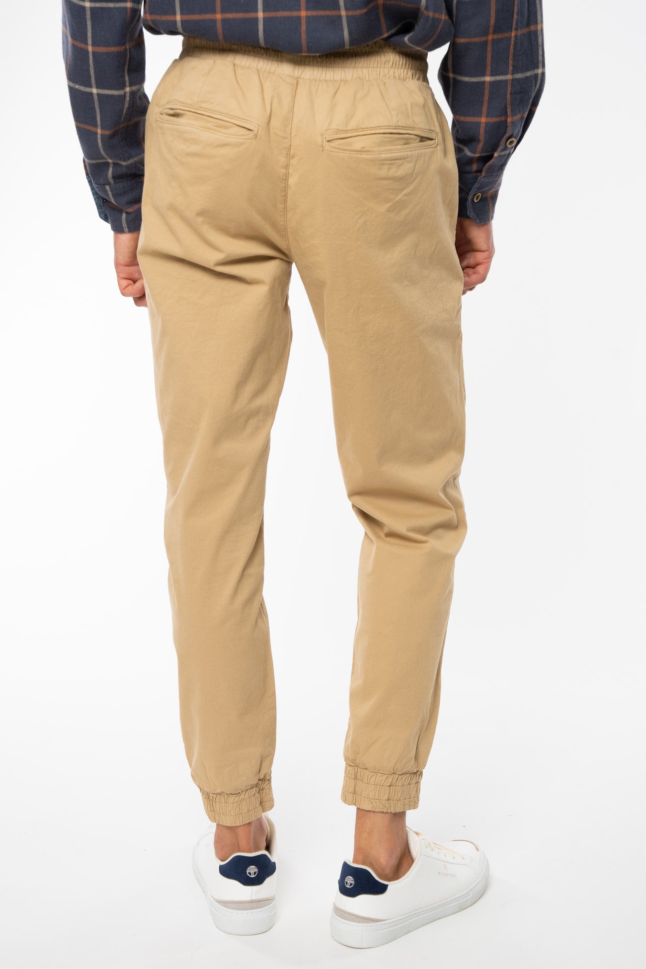 206003303-LKGRN-Musa-Pants-hinten