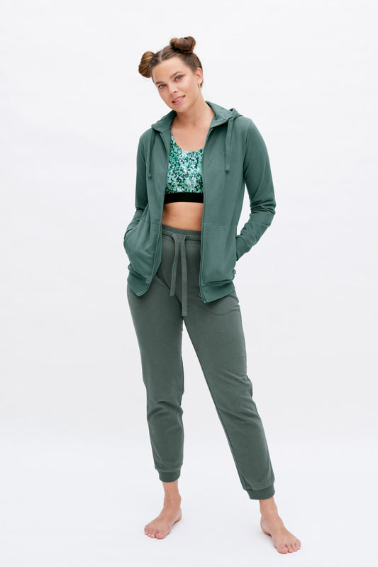 63240155-lavinia-jogginghose-aus-bio-baumwolle-bio-silver-pine-detail