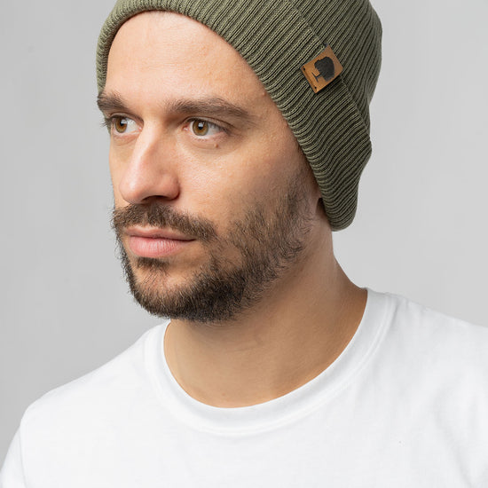 A-Beanie-aus-Bio-Baumwolle-Bio-Fashion-Green-Vorne2