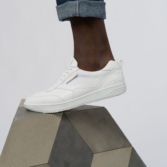 A-Beflamboyant-UX-68-White-Schuhe-aus-recycling-Detail