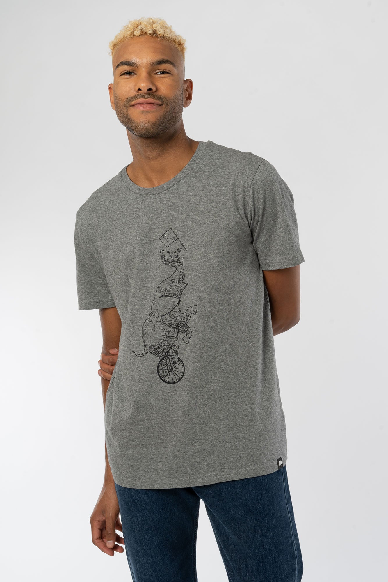 D-Elephant-Circus-T-Shirt-aus-Bio-Baumwolle-Bio-Mode-Heather-Grey-Vorne2i3H5UM9gajZST