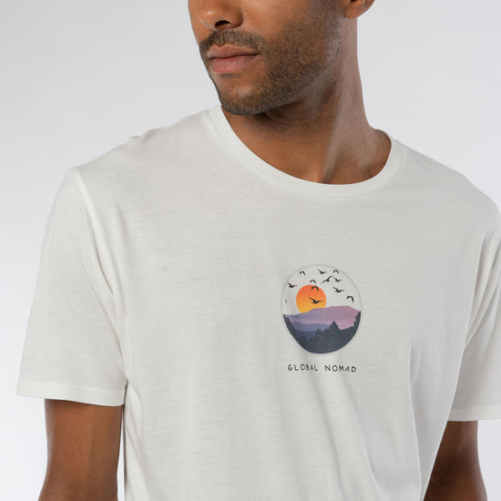 D-Global-Nomad-Maenner-ECOVERO-TM-T-Shirt-Kleidung-Fair-Trade-White-VornekLmJcBx5HWzqH