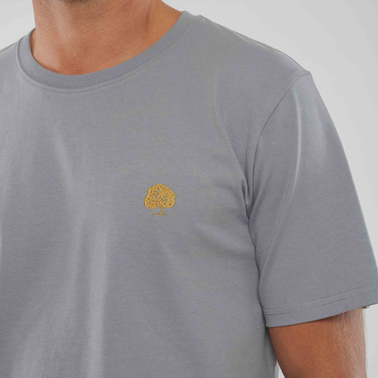 Heavy-T-Shirt-mit-edler-Stickerei-Detail