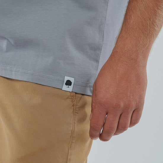 Heavy-T-Shirt-mit-edler-Stickerei-Detail2