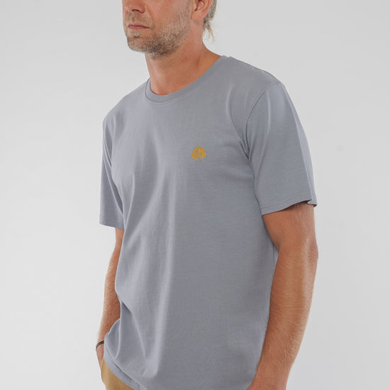 Heavy-T-Shirt-mit-edler-Stickerei