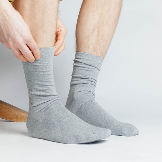 M-1302-Socken-Maenner-Nachhaltig-Grau-Detail-4