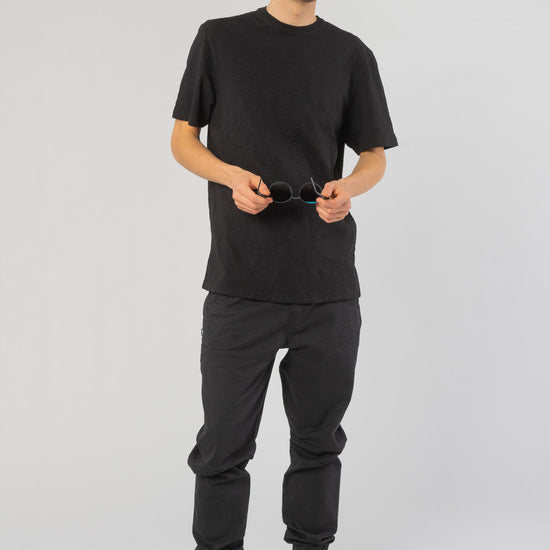 M-18801-Sporty-T-Shirt-aus-TENCEL-Bio-Baumwolle-Mode-Shop-Online-Herren-CYPRESS-Black-Flame-Vorne3
