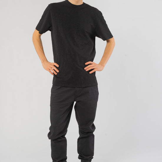 M-18801-Sporty-T-Shirt-aus-TENCEL-Bio-Baumwolle-Mode-Shop-Online-Herren-CYPRESS-Black-Flame-Vorne4