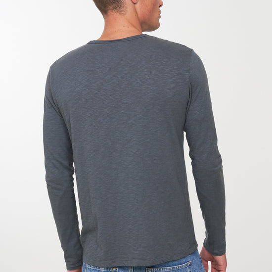M-201027-MACA-Longsleeve-aus-Bio-Baumwolle-Mode-Kleidung-DABONI-Dove-Blue-Vorne3
