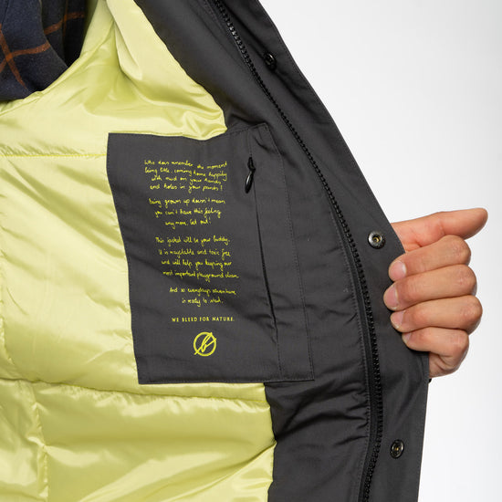 M-2337-Maenner-Mantel-Active-Coat-Grau-Detail
