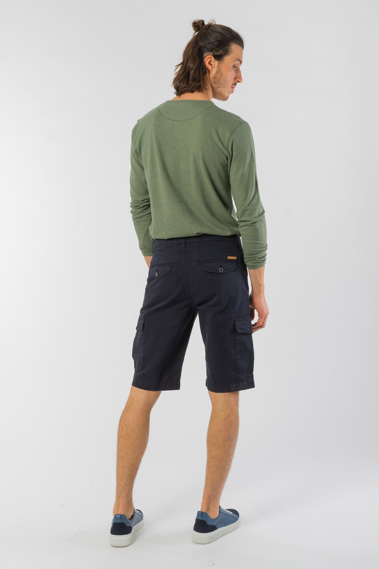M-63522-Bermudas-mit-Cargo-Taschen-aus-Leinen-Bio-Baumwolle-Bio-Mode-Herren-JAME-Ink-Blue-Vorne3