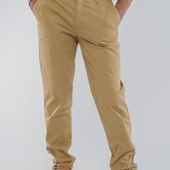 M-63552-KENDRICK-Chino-aus-Bio-Baumwolle-Ethical-Fashion-Herren-ZERIO-Tobacco-Vorne