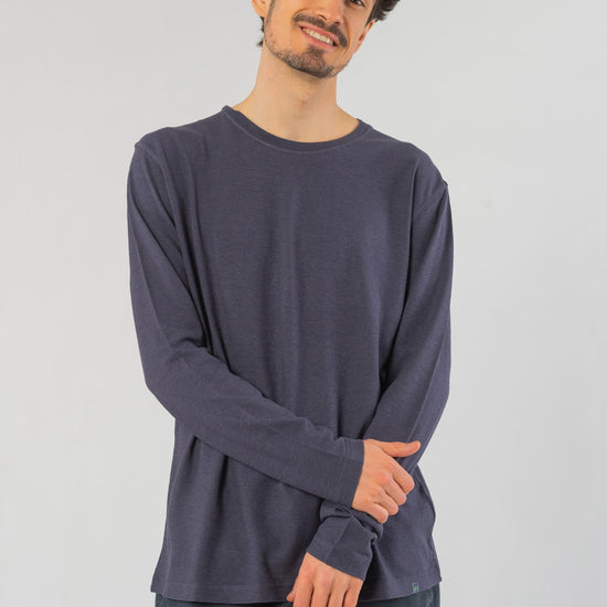 M-DH225OEB-Leichtes-Basic-Longsleeve-aus-Hanf-Bio-Baumwolle-Faire-Mode-Online-Herren-FAXON-Dark-Vorne2