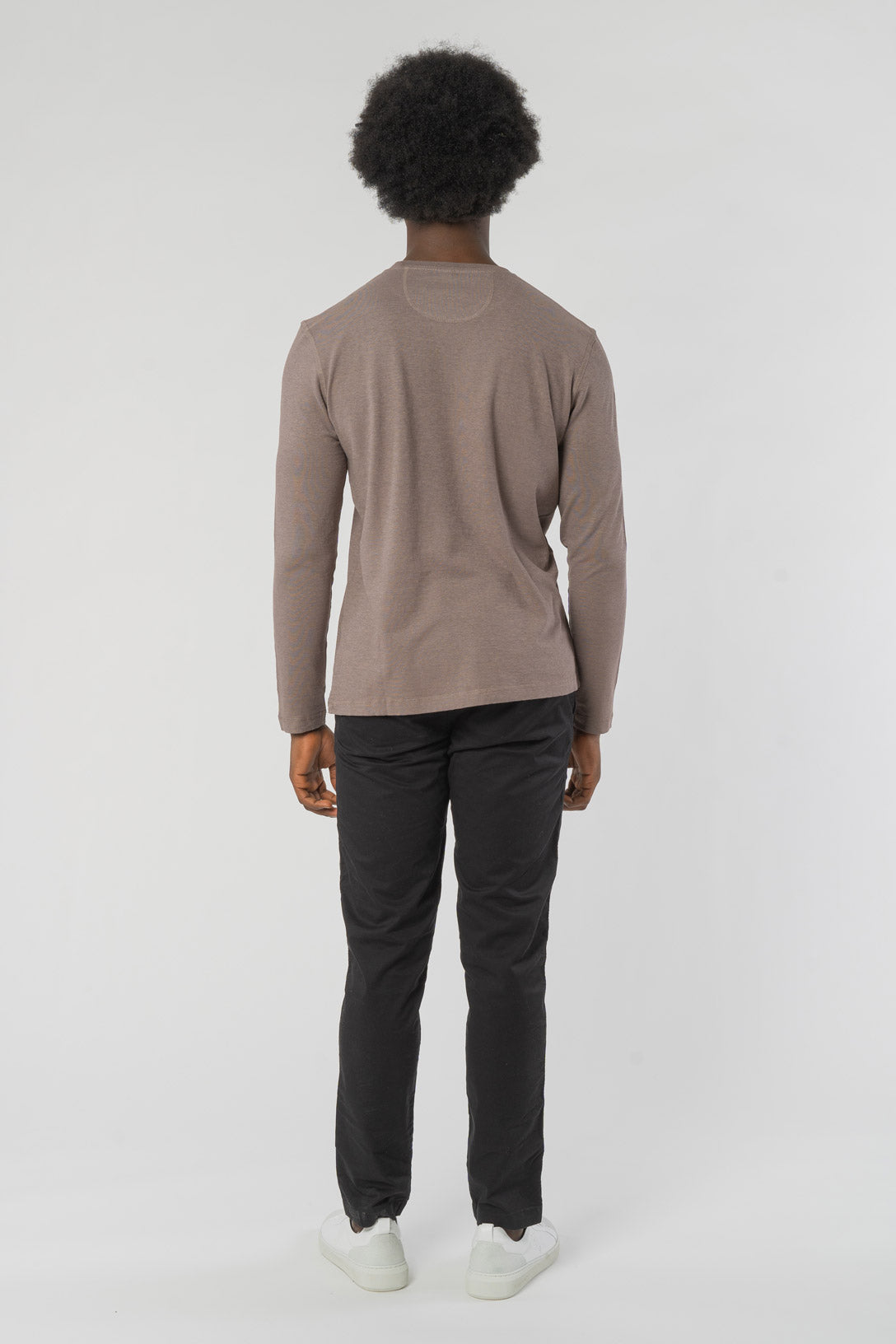 M-DH225OEB-Leichtes-Basic-Longsleeve-aus-Hanf-Bio-Baumwolle-Faire-Mode-Online-Herren-FAXON-Taupe-Vorne1