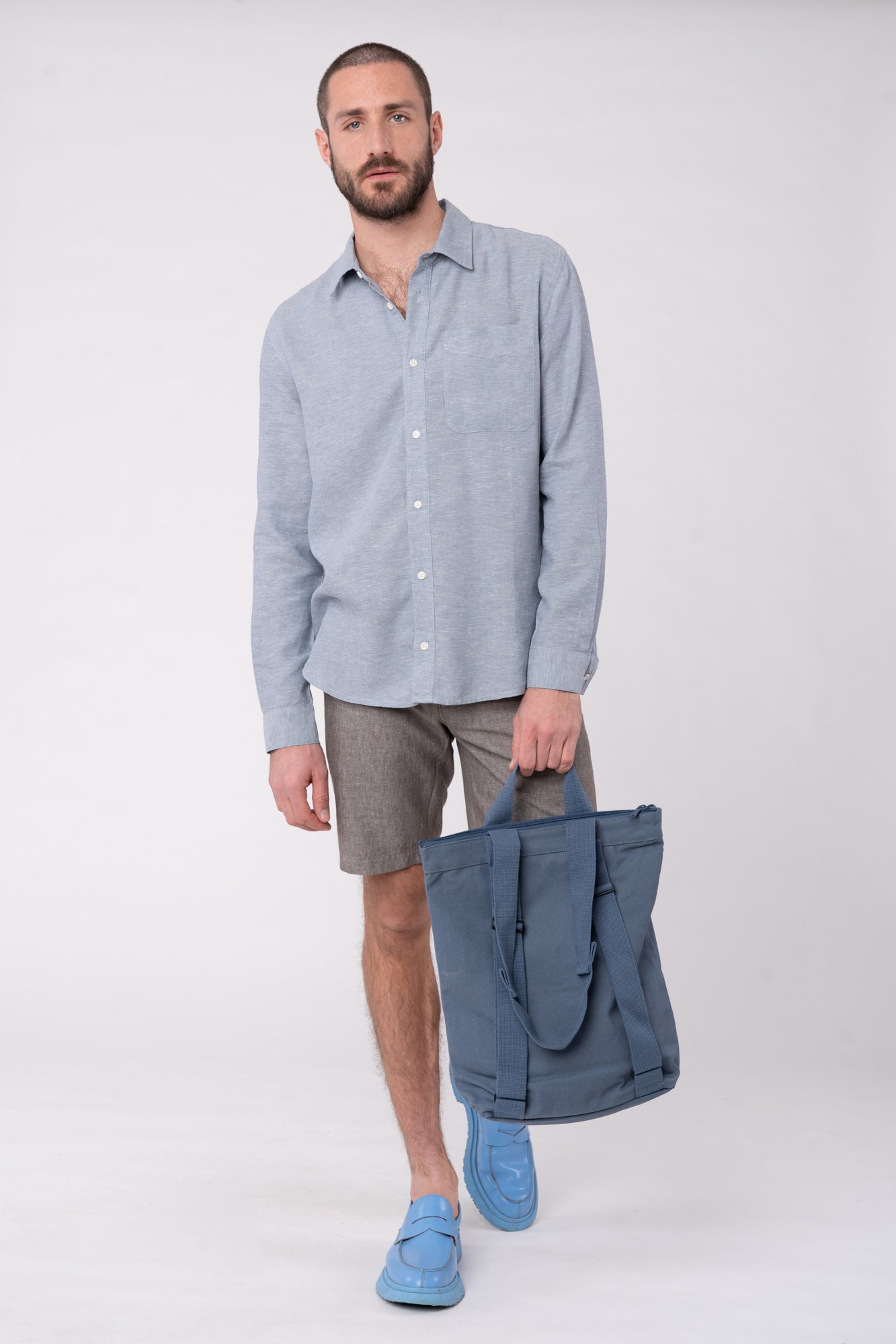M-DH585OEB-Moderne-Shorts-aus-Hanf-Bio-Baumwolle-Bio-Baumwoll-Kleidung-EKAPANO-Asphalt-Vorne1