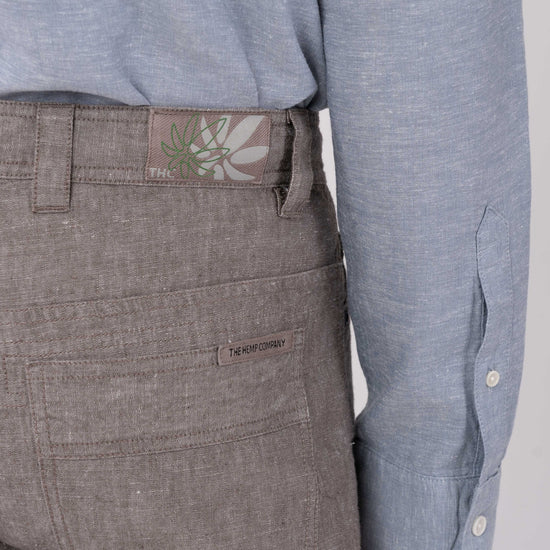 M-DH585OEB-Moderne-Shorts-aus-Hanf-Bio-Baumwolle-Bio-Baumwoll-Kleidung-EKAPANO-Asphalt-Vorne3