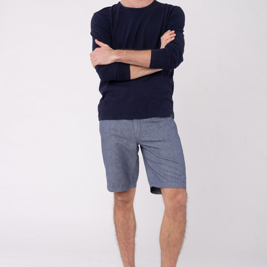 M-DH585OEB-Moderne-Shorts-aus-Hanf-Bio-Baumwolle-Bio-Baumwoll-Kleidung-EKAPANO-Indigo-Vorne3