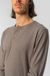 M-DH833OEB-Henley-Longsleeve-aus-Hanf-Bio-Baumwolle-Oekomode-Herren-FIDO-Taupe-Vorne3