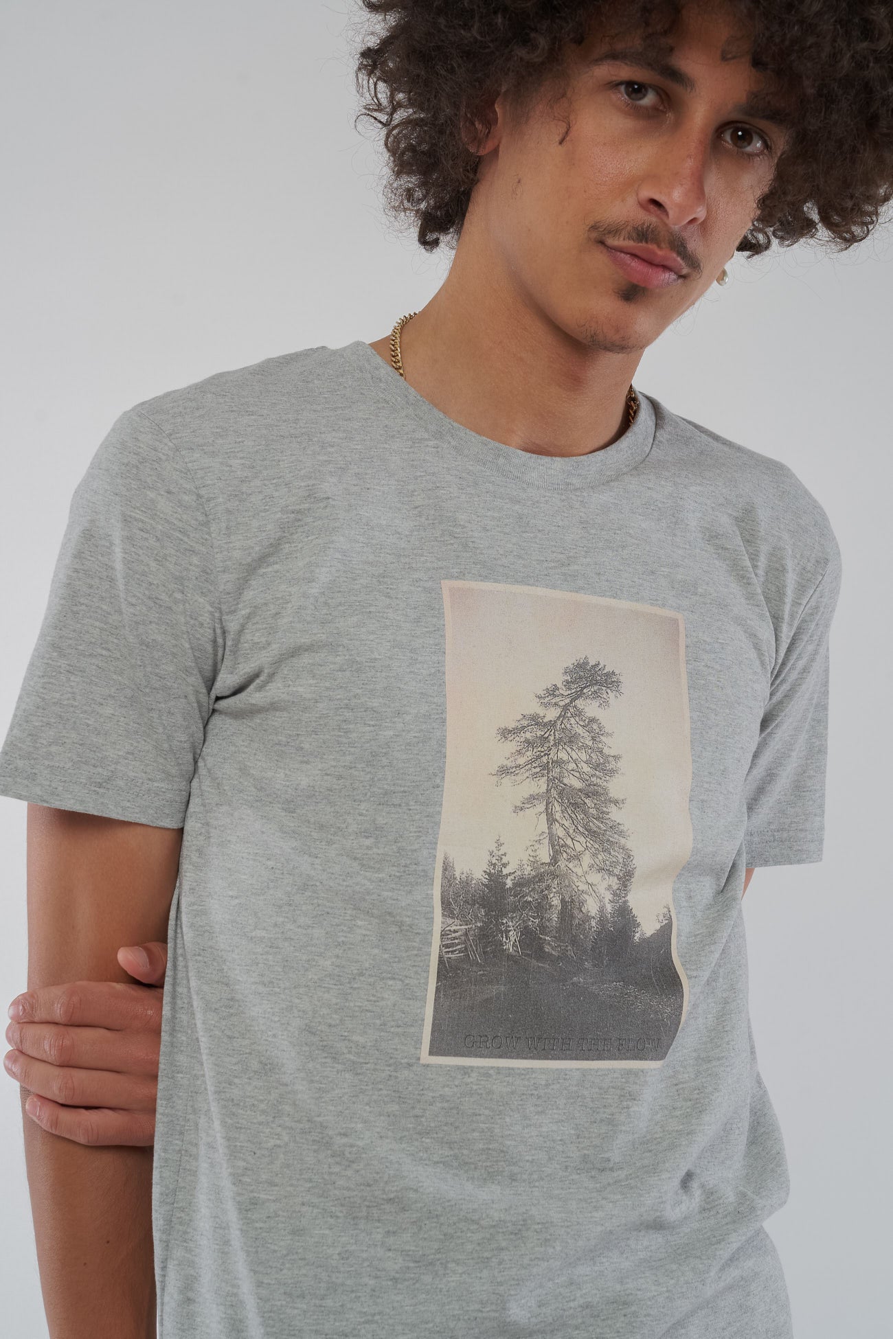 M-EP01-MGY1-Grow-with-the-Flow-Detail-Design-T-Shirt