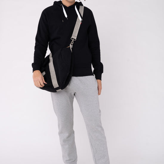 M-EP60P-Black-Hoodie-mit-Kapuze-Bio-Baumwolle-Fair-Vorne2