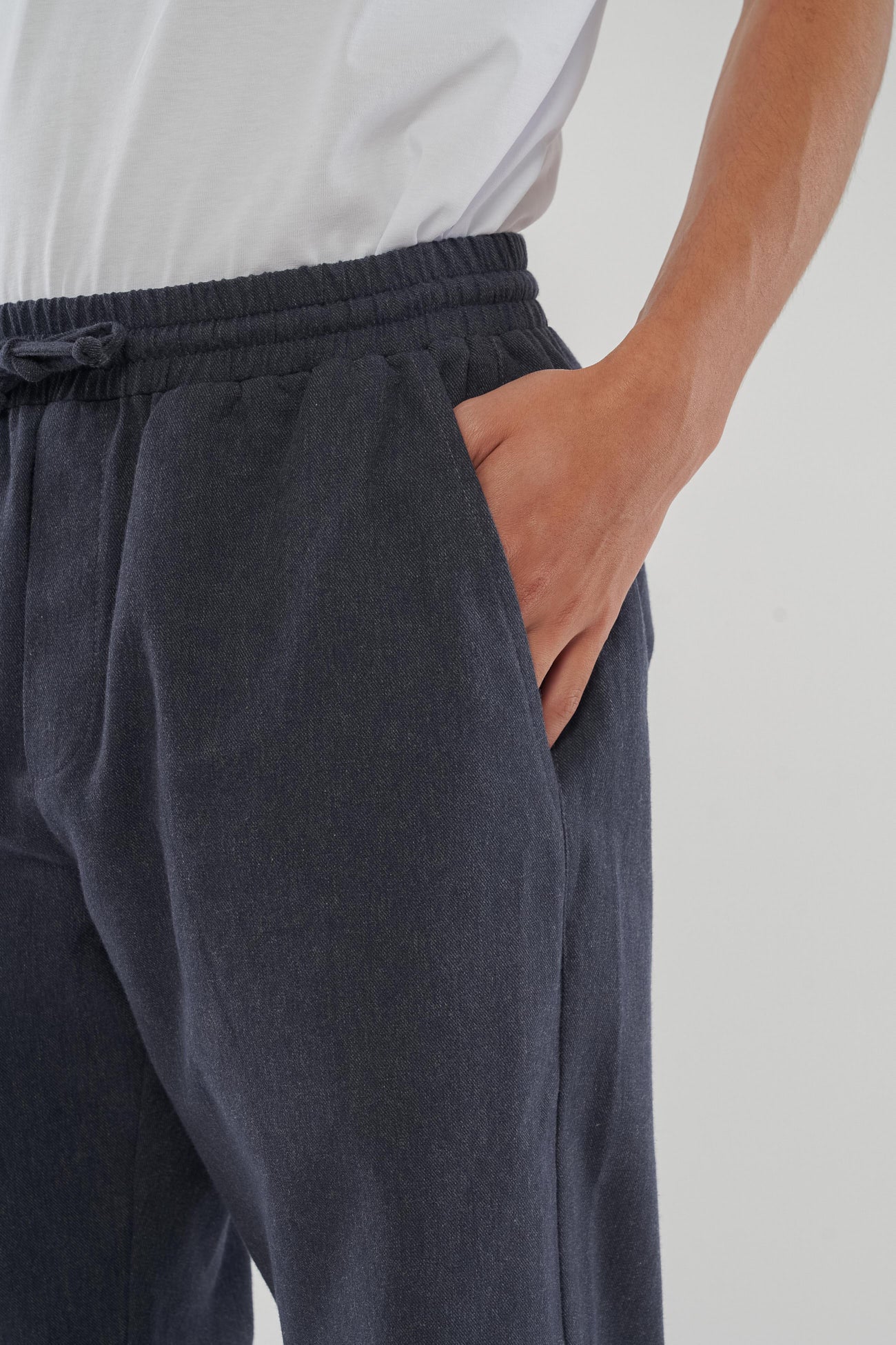 M-GB1302-Eric-Hose-aus-Bio-Baumwolle-Faire-Kleidung-Kaufen-Frauen-FREUKAN-Midnight-Blue-Detail