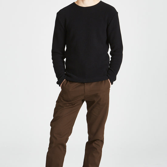 M-GB1316-COLE-SWEATER-Relaxed-Black-Vorne2