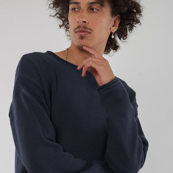 M-GB1316-Cole-Sweatshirt-aus-Bio-Baumwolle-Fair-Gehandelte-Kleidung-Frauen-LOBSTAH-Dark-Blue-Detail