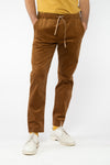 M-GB1505-EWric-Hose-Cord-Nachhaltig-EU-Produktion-Caramel-Brown-Vorne