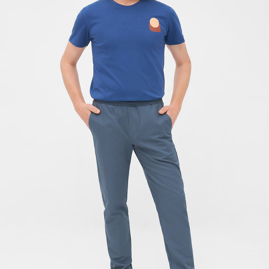 M-GB1620-ERIC-Hose-aus-Bio-Baumwolle-Oekokleidung-FREUKAN-Stone-Blue-Vorne1