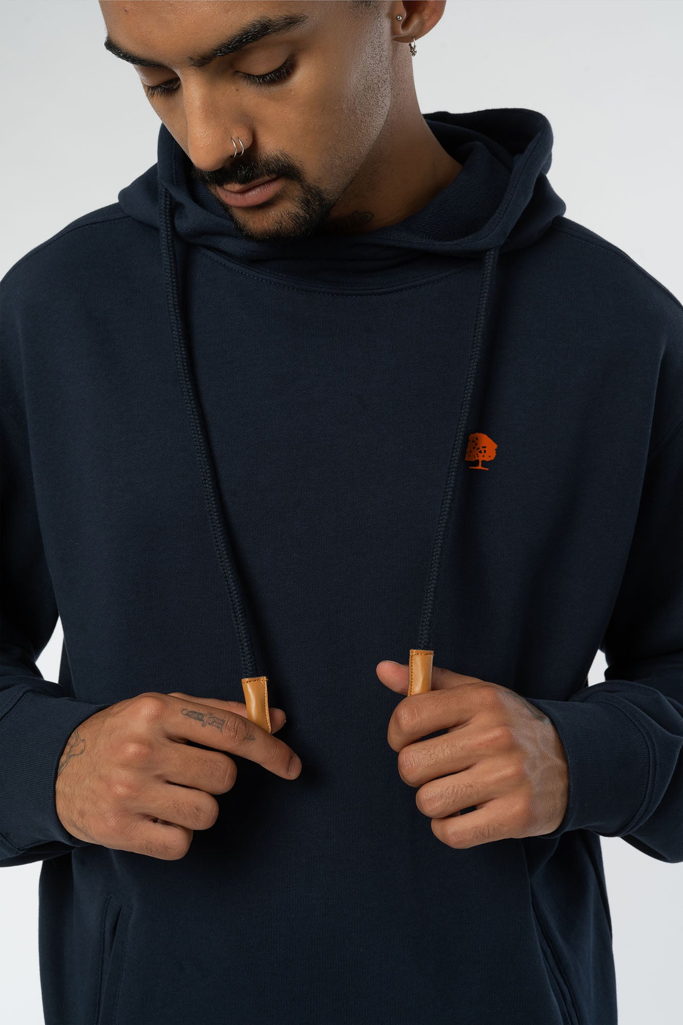 M-Heavy-Hoodie-aus-Bio-Baumwolle-Eco-Fashion-Navy-Blue-Detail