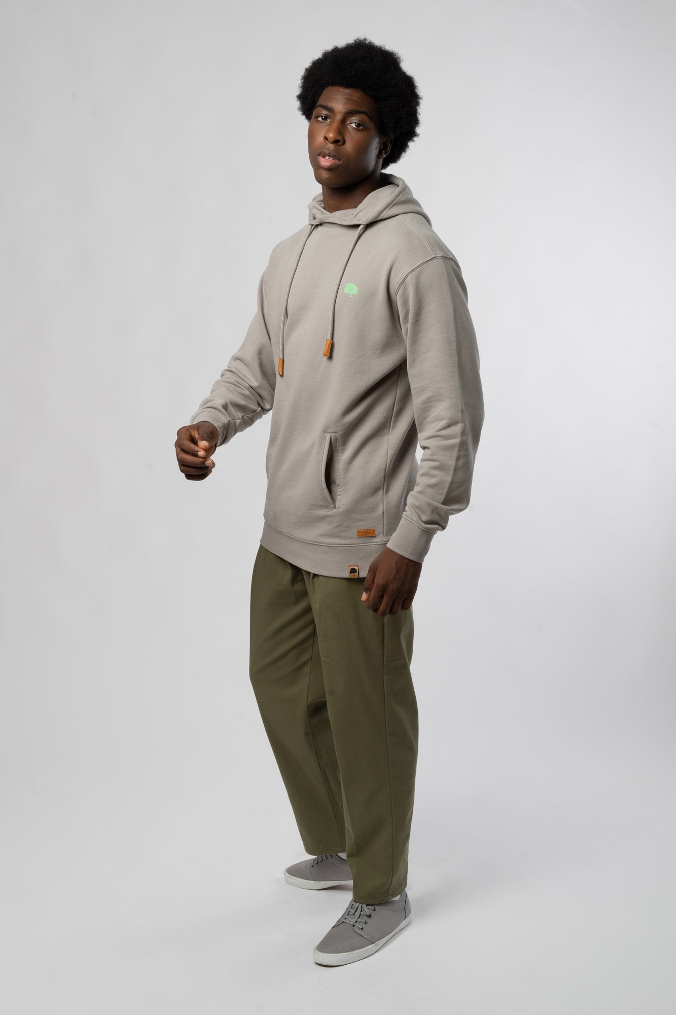 M-Heavy-Hoodie-aus-Bio-Baumwolle-Eco-Fashion-Stone-Grey-Vorne5