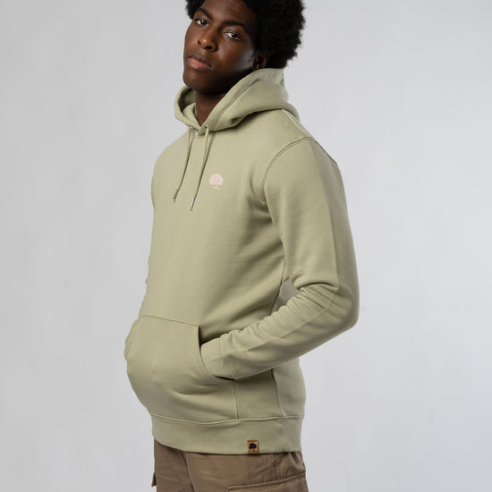 M-Hoodie-aus-Bio-Baumwolle-recyceltem-Polyester-Bio-Fashion-Sage-Vorne