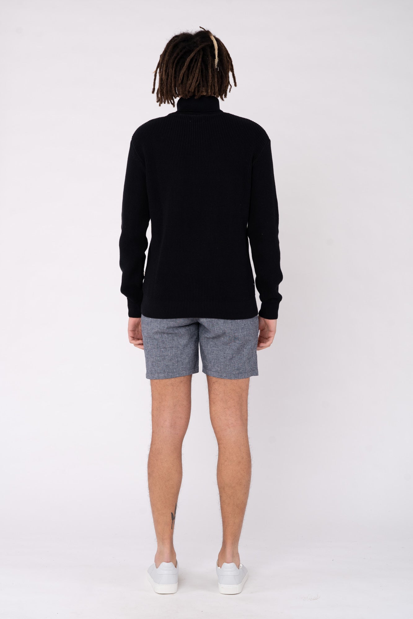 M-Kanja-Rollkragenpullover-Black-Vorne