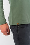 M-M121-K07-Light-Knit-Crew-Neck-aus-Bio-Baumwolle-Natuerliche-Mode-Herren-MARSILIO-Light-Khaki-Vorne3