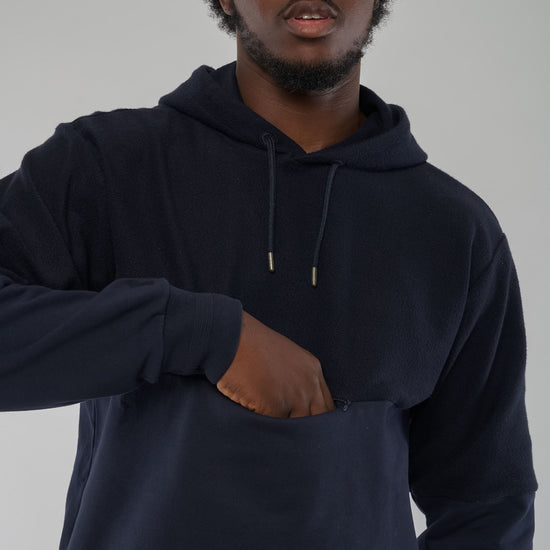 M-M221-08-F01-IVY-Hoddie-aus-Bio-Baumwolle-Oeko-Kleidung-Herren-CYTUS-DarkNavy-Detail