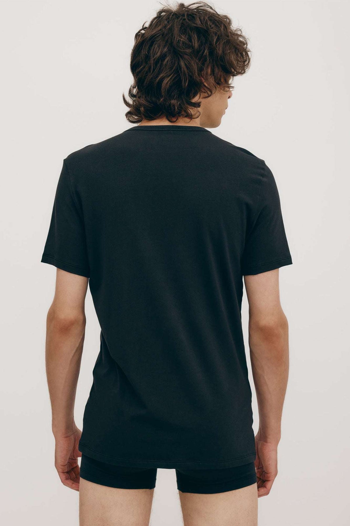 M-OB230001-Soft-Touch-Tee-aus-Tencel-Bio-Faire-Kleidung-SOFT-TOUCH-Black-Vorne