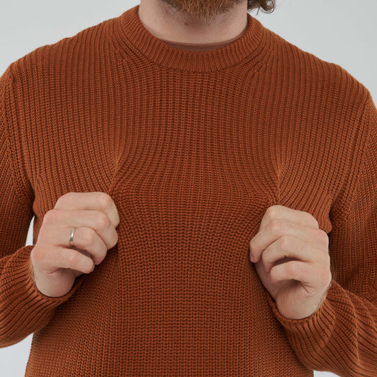 M-Ravi-Strickpullover-Bio-Baumwolle-Rust-Detail