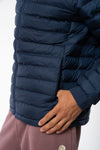 M-STJM837-Lange-Daunenjacke-aus-Recyceltem-Polyester-Bio-Mode-PONYES-French-Navy-Detail