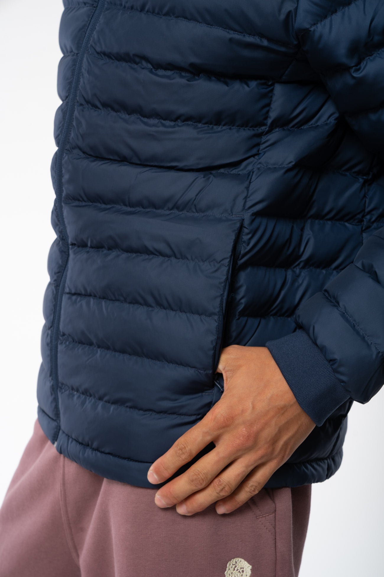 M-STJM837-Lange-Daunenjacke-aus-Recyceltem-Polyester-Bio-Mode-PONYES-French-Navy-Detail