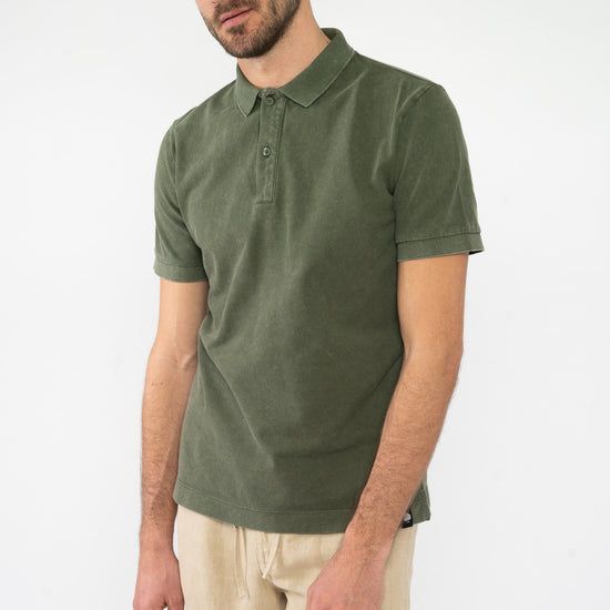 M-STPU335-Polo-Dyed-Age-Green-Vorne2