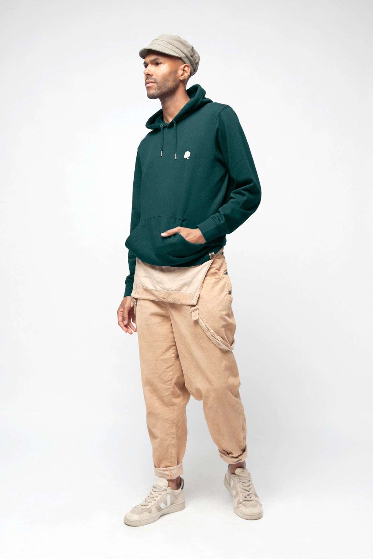 M-STSU177-Standard-Hoodie-aus-Bio-Baumwolle-Bio-Sweatshirts-IPERIO-Glazed-Green-Fullbody