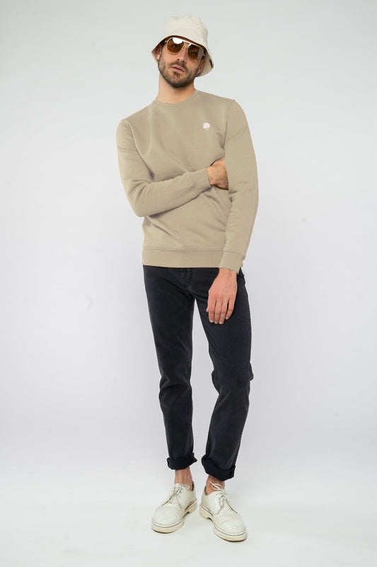 M-STSU178-Standard-Sweatshirt-aus-Bio-Baumwolle-Zertifizierte-Mode-CUCUNA-Desert-Dust-Vorne2