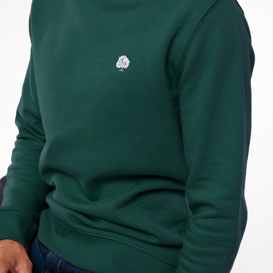 M-STSU178-Standard-Sweatshirt-aus-Bio-Baumwolle-Zertifizierte-Mode-CUCUNA-Glazed-Green-Detail