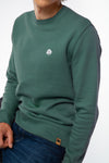M-STSU178-Standard-Sweatshirt-aus-Bio-Baumwolle-Zertifizierte-Mode-CUCUNA-Green-Bay-Vorne3
