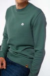M-STSU178-Standard-Sweatshirt-aus-Bio-Baumwolle-Zertifizierte-Mode-CUCUNA-Green-Bay-Vorne3