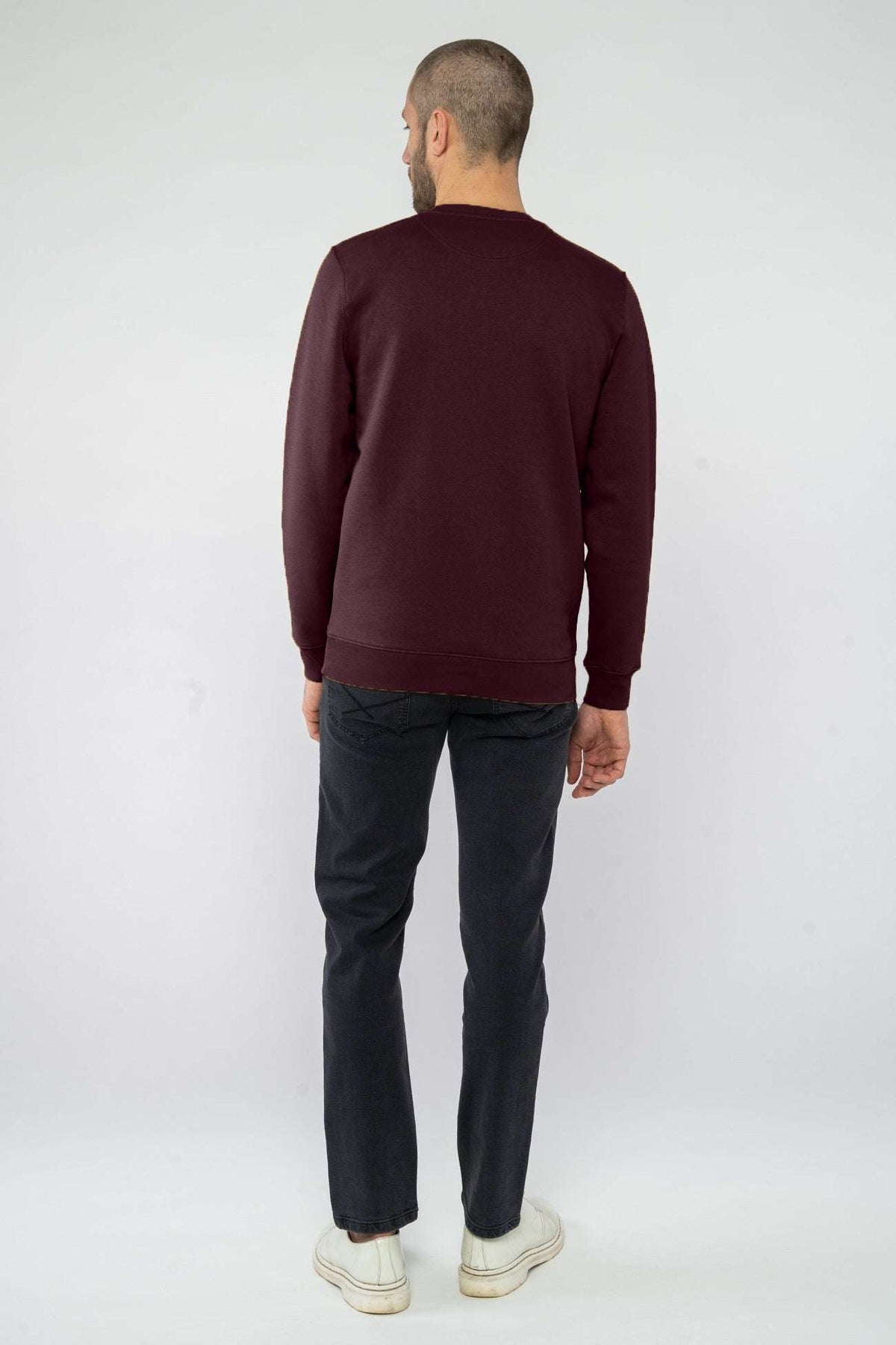 M-STSU178-Standard-Sweatshirt-aus-Bio-Baumwolle-Zertifizierte-Mode-CUCUNA-Red-Brown-Hinten