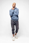 M-STSU719-Hoodie-mit-Stick-Biologische-Mode-Mid-Washed-Indigo-Vorne-2