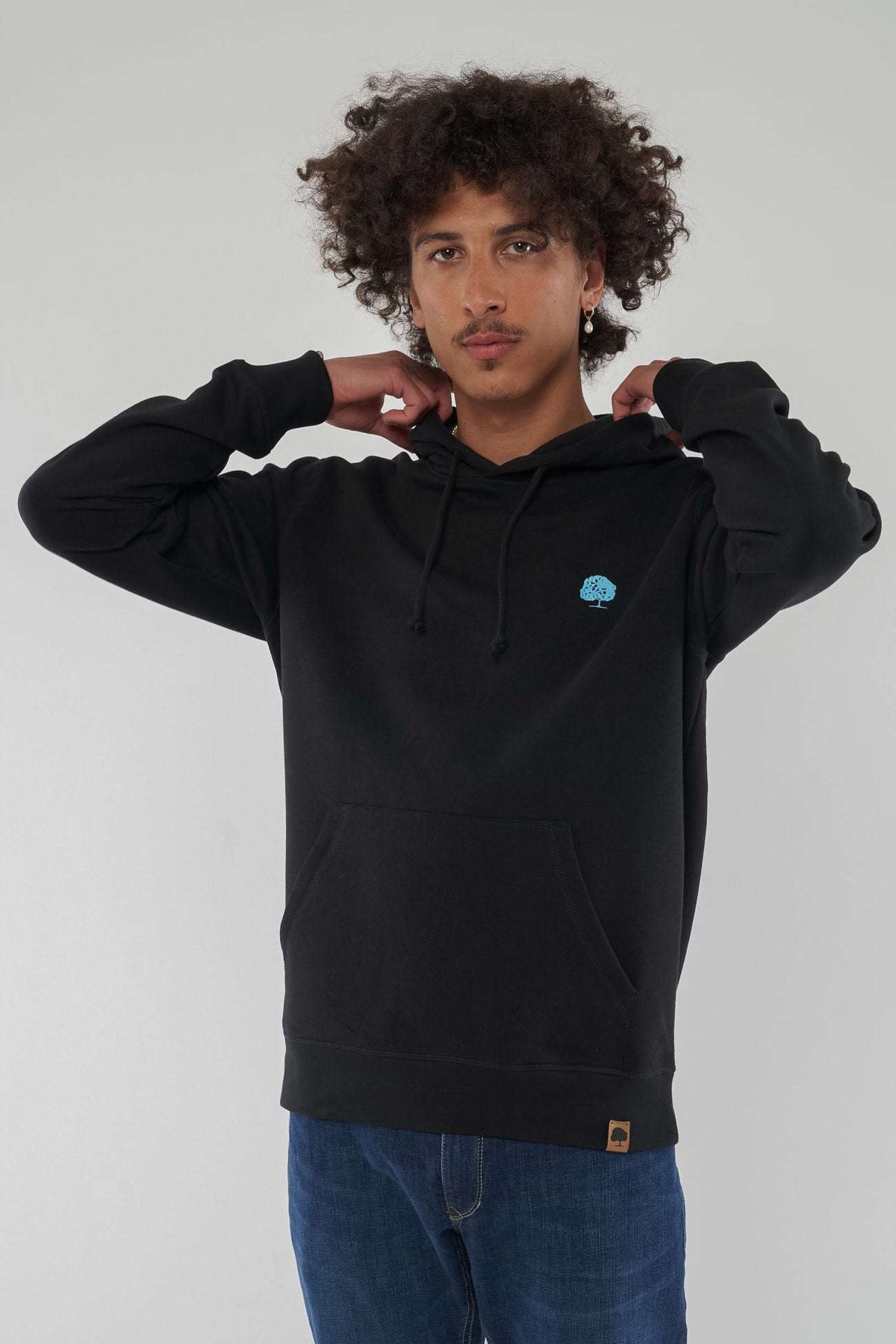 M-STSU812-Maenner-Leichrer-Bio-Hoodie-Black-VorneXbMNmOQPEtZes