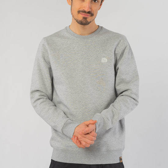 M-STSU823-Maenner-Faires-Sweatshirt-Nachhaltig-Heather-Grey-Vorne3